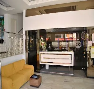 Sporting 酒店 里乔内
